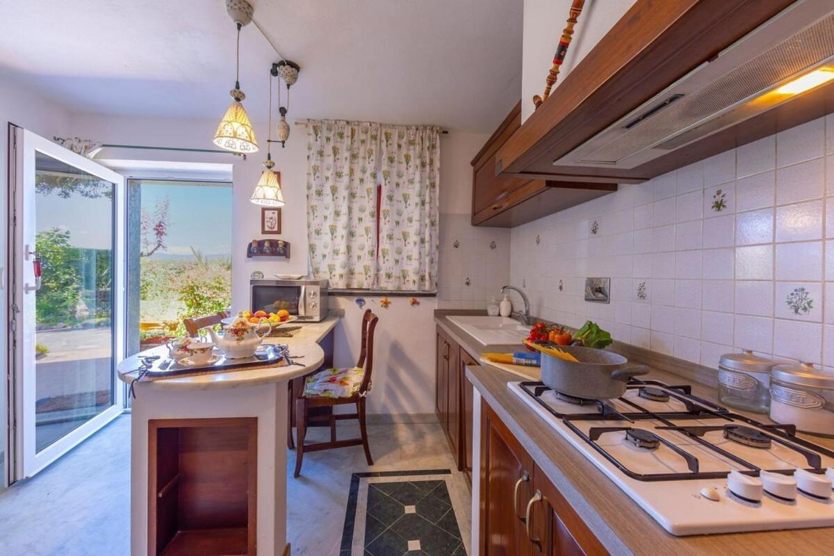La Casa Fra Gli Ulivi Luxury Apartments With Pool Near Cinque Terre And Tuscany مونتيمارتشيلو المظهر الخارجي الصورة