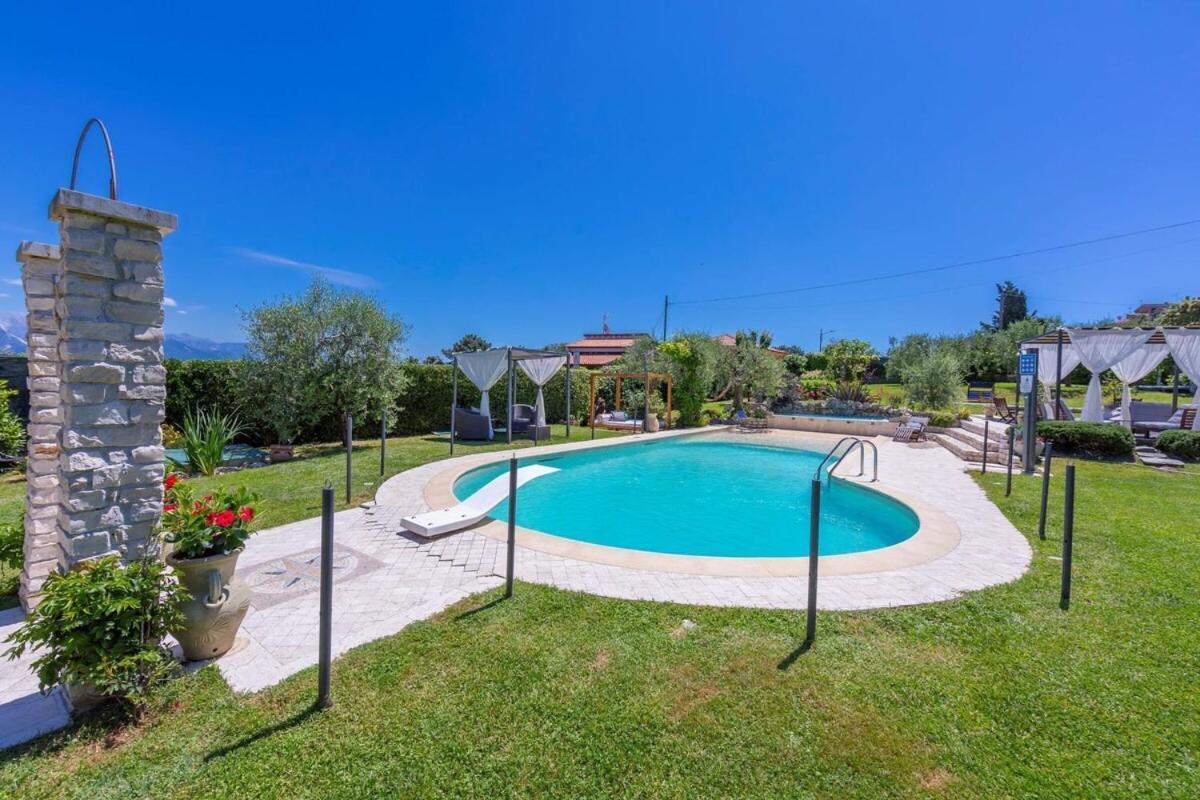 La Casa Fra Gli Ulivi Luxury Apartments With Pool Near Cinque Terre And Tuscany مونتيمارتشيلو المظهر الخارجي الصورة